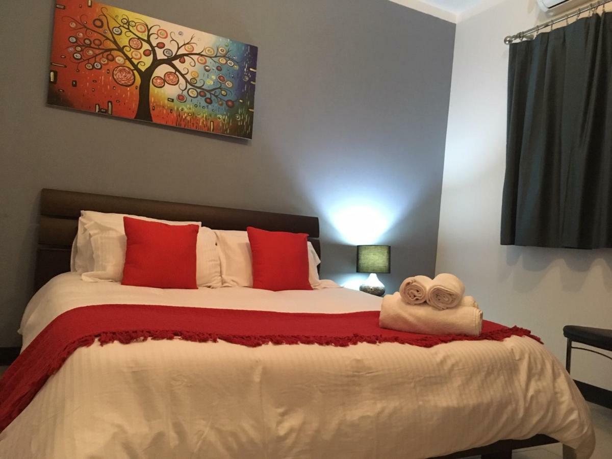 Moby Dick Xlendi Holiday Apartments Ngoại thất bức ảnh